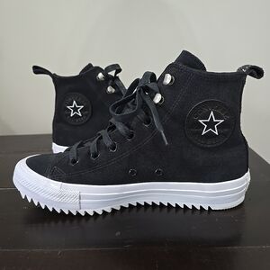 Converse Black Suede Run Star Hike High Top Sneakers Womens Size 7